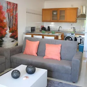 apartamento-luminoso-urb-quinta-das-palmeiras.hotelaalgarve.com/